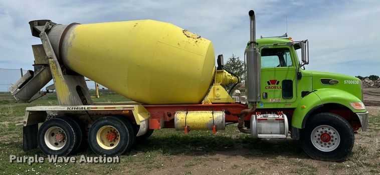 image for item NY9050 2006 Peterbilt 335  ready mix truck