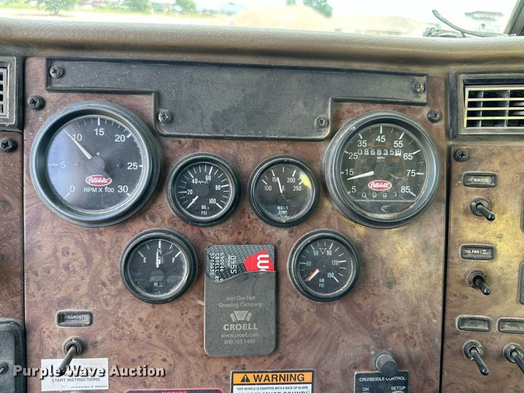 image for item NY9050 2006 Peterbilt 335  ready mix truck