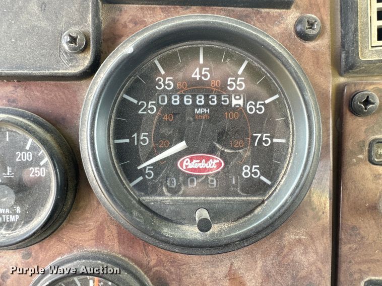 image for item NY9050 2006 Peterbilt 335  ready mix truck