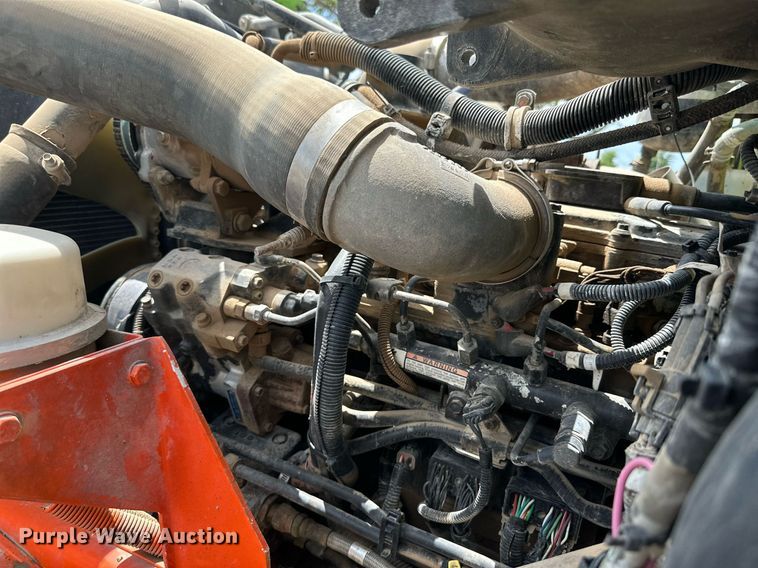 image for item NY9050 2006 Peterbilt 335  ready mix truck