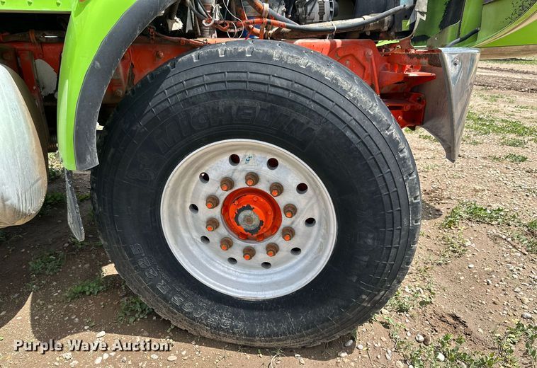 image for item NY9050 2006 Peterbilt 335  ready mix truck