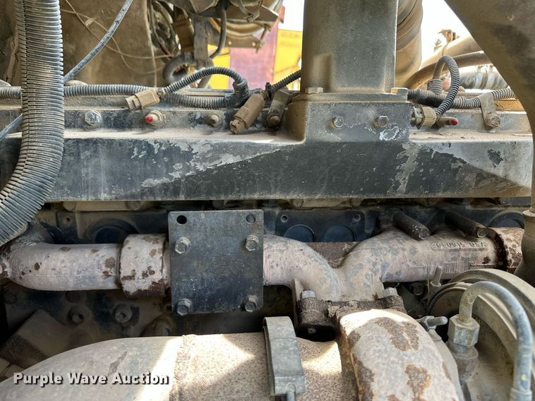 image for item NY9051 2001 International 5500i  ready mix truck