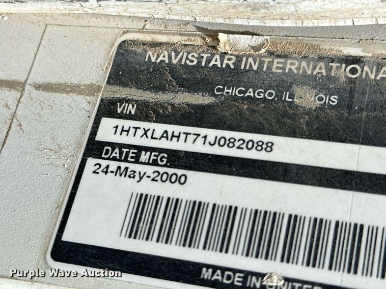 image for item NY9051 2001 International 5500i  ready mix truck