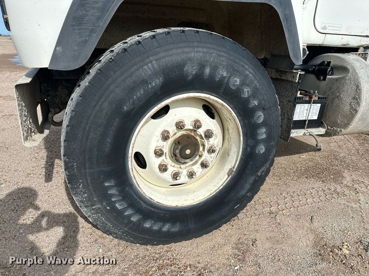 image for item NY9052 1998 Mack RD690S  ready mix truck