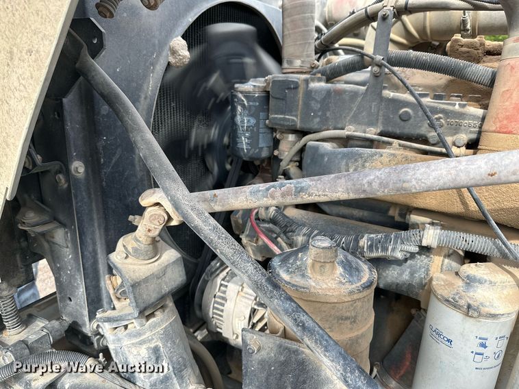 image for item NY9052 1998 Mack RD690S  ready mix truck