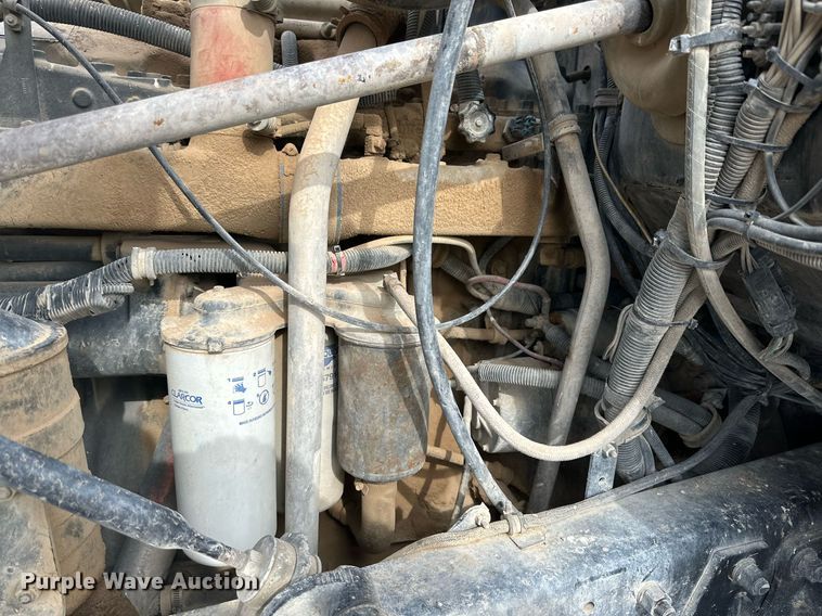 image for item NY9052 1998 Mack RD690S  ready mix truck