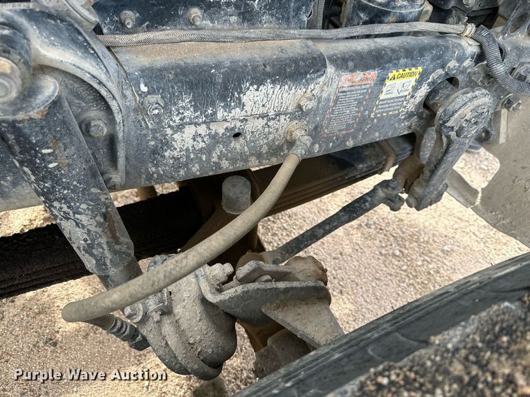 image for item NY9052 1998 Mack RD690S  ready mix truck