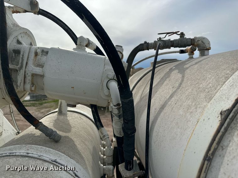 image for item NY9052 1998 Mack RD690S  ready mix truck