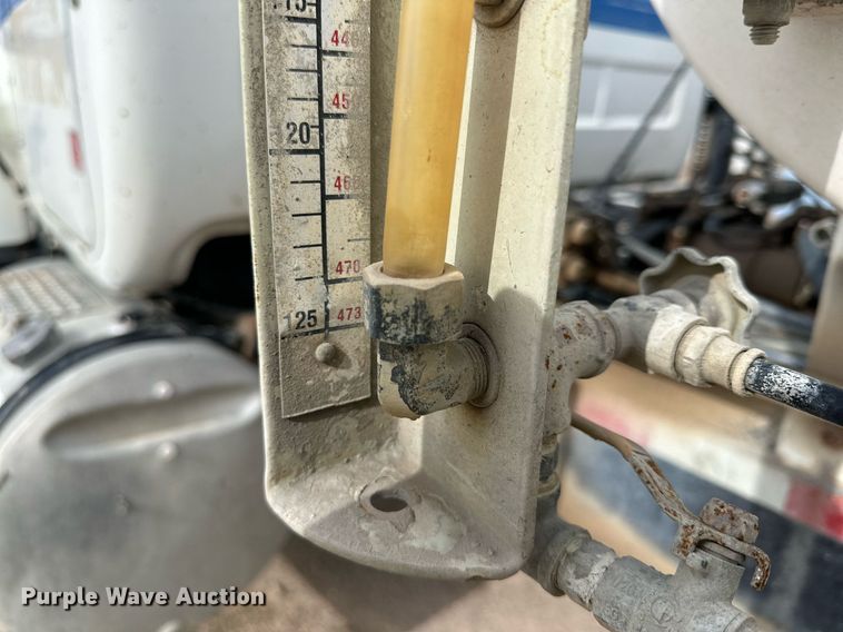 image for item NY9052 1998 Mack RD690S  ready mix truck