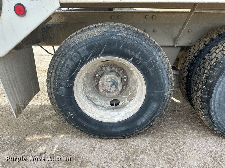 image for item NY9052 1998 Mack RD690S  ready mix truck