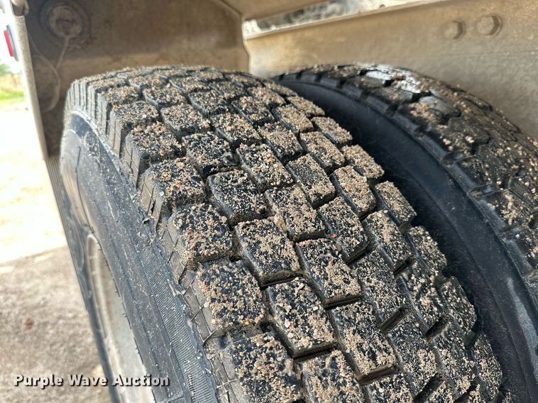 image for item NY9052 1998 Mack RD690S  ready mix truck