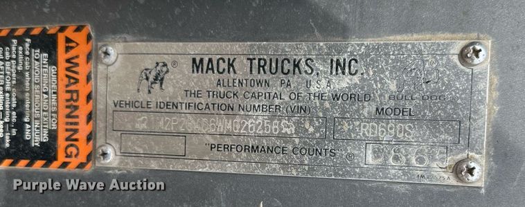 image for item NY9052 1998 Mack RD690S  ready mix truck