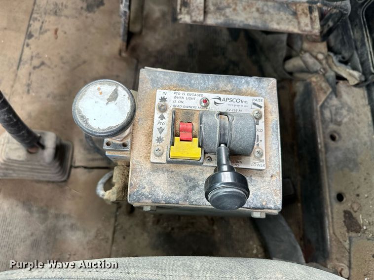 image for item NY9053 1991 Mack RB600  dump truck