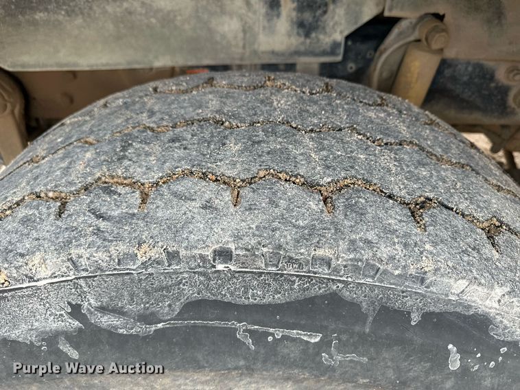 image for item NY9053 1991 Mack RB600  dump truck