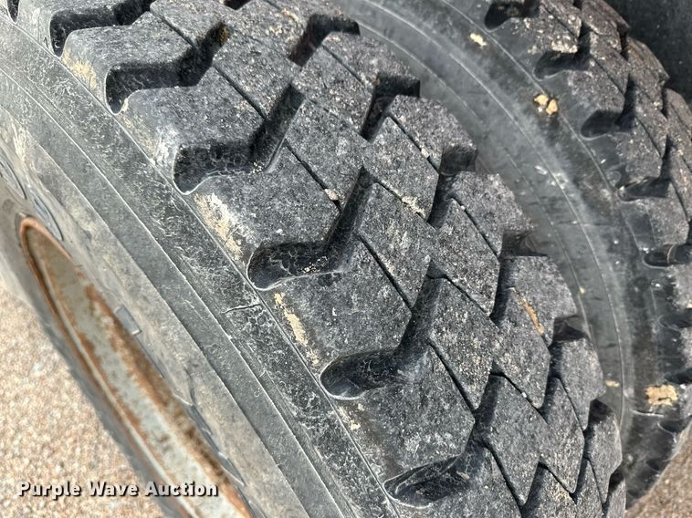 image for item NY9053 1991 Mack RB600  dump truck