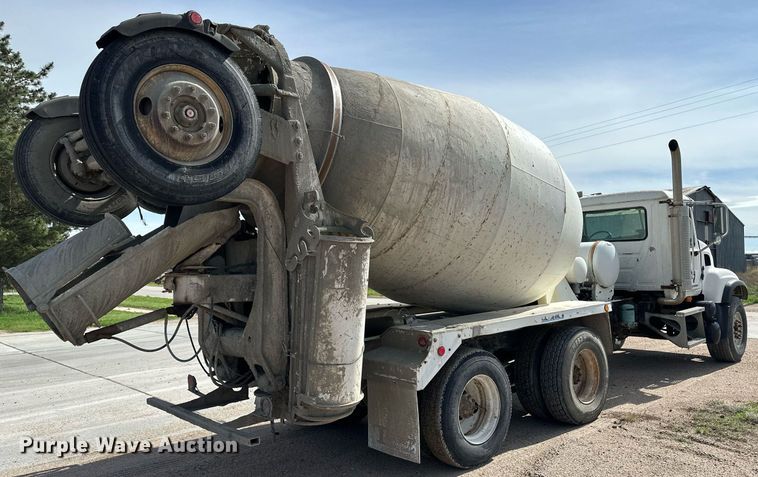 image for item NY9054 2005 Mack CV713  ready mix truck