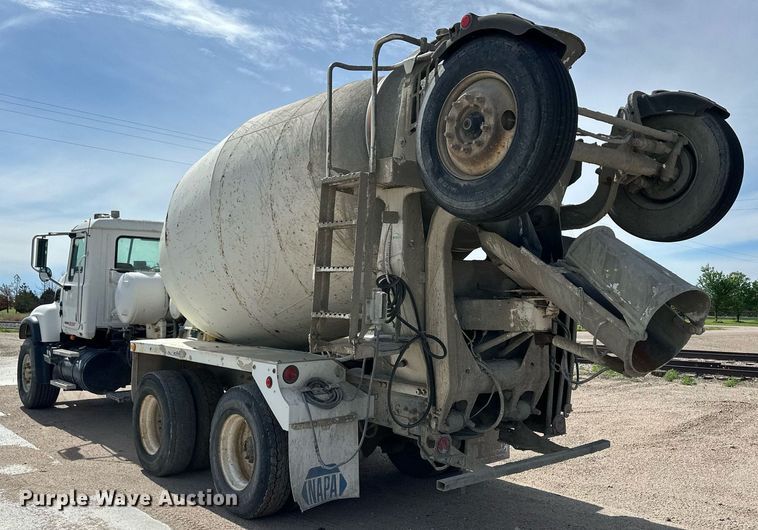 image for item NY9054 2005 Mack CV713  ready mix truck