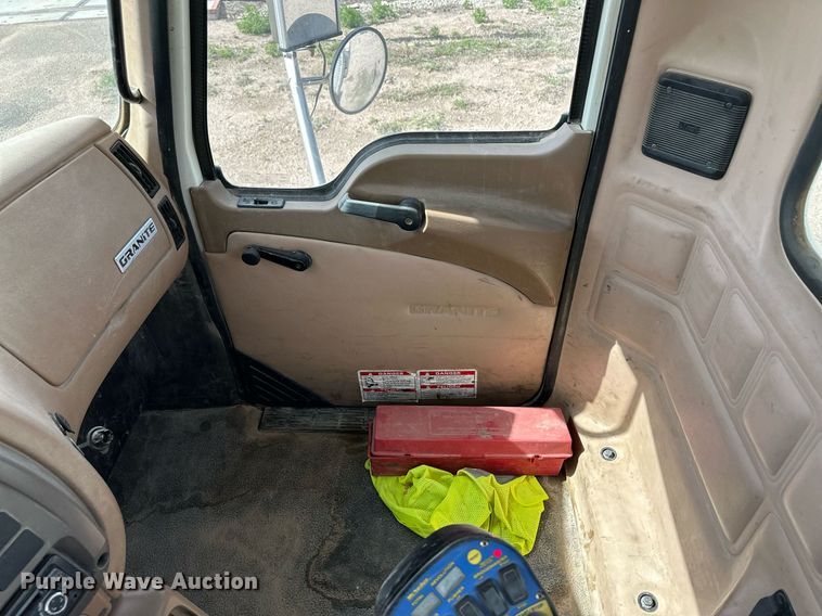 image for item NY9054 2005 Mack CV713  ready mix truck