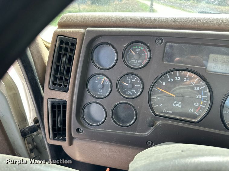 image for item NY9054 2005 Mack CV713  ready mix truck