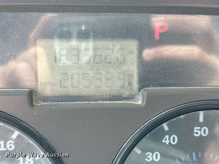 image for item NY9054 2005 Mack CV713  ready mix truck