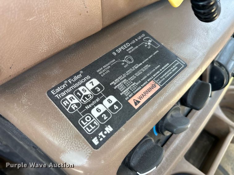 image for item NY9054 2005 Mack CV713  ready mix truck