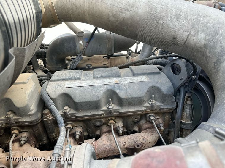 image for item NY9054 2005 Mack CV713  ready mix truck