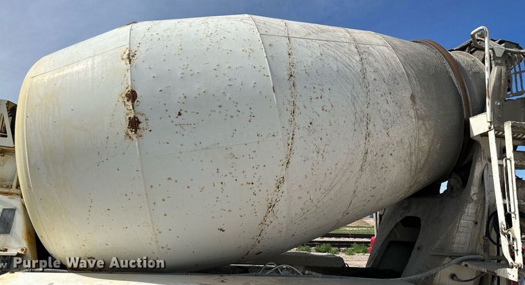 image for item NY9054 2005 Mack CV713  ready mix truck