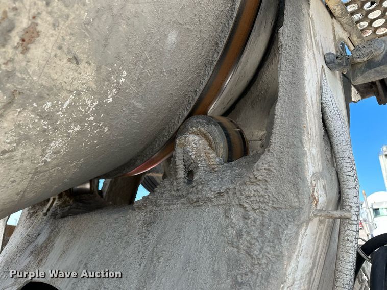 image for item NY9054 2005 Mack CV713  ready mix truck