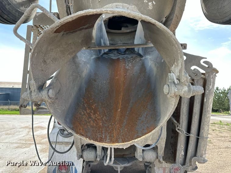 image for item NY9054 2005 Mack CV713  ready mix truck