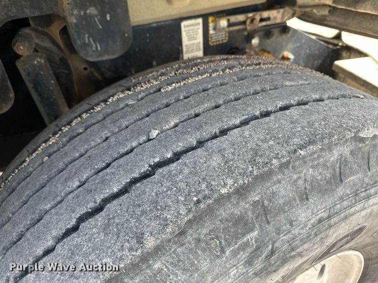 image for item NY9054 2005 Mack CV713  ready mix truck