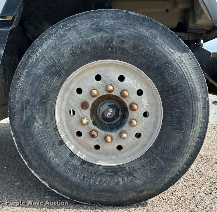 image for item NY9054 2005 Mack CV713  ready mix truck