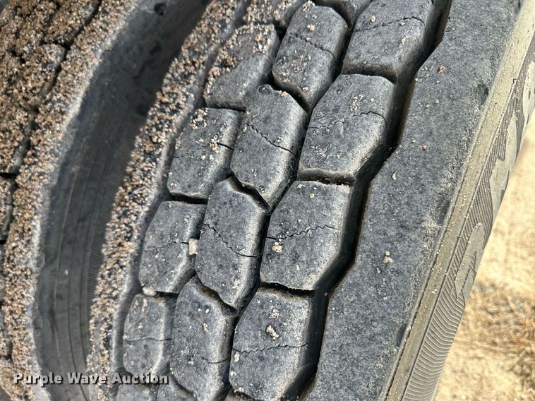 image for item NY9054 2005 Mack CV713  ready mix truck