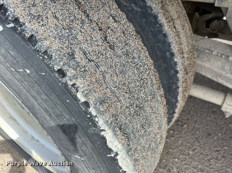 image for item NY9054 2005 Mack CV713  ready mix truck