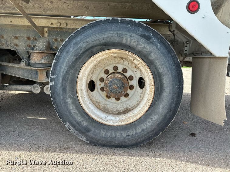 image for item NY9054 2005 Mack CV713  ready mix truck