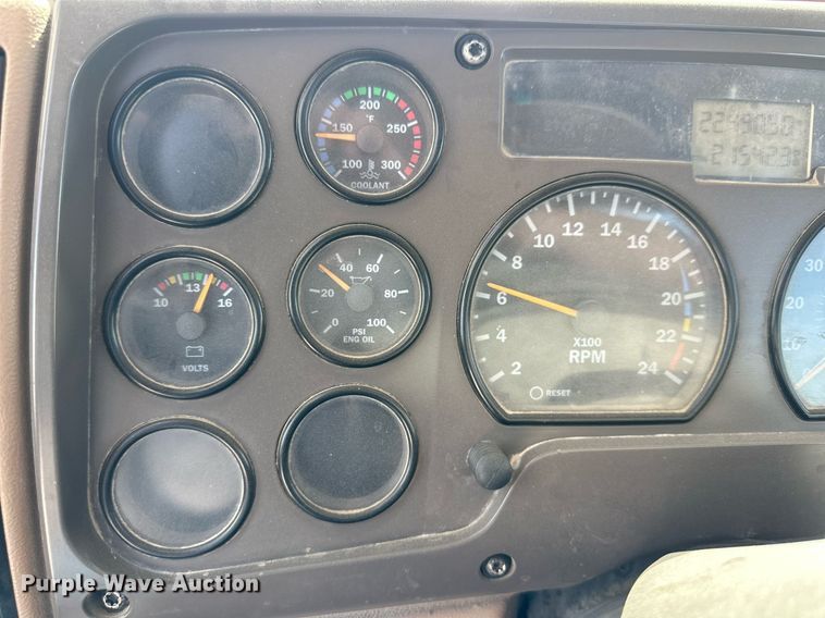 image for item NY9055 2007 Mack CV513  ready mix truck