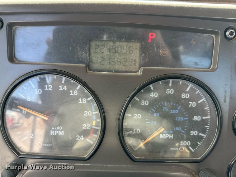 image for item NY9055 2007 Mack CV513  ready mix truck