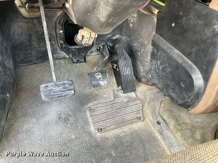 image for item NY9055 2007 Mack CV513  ready mix truck