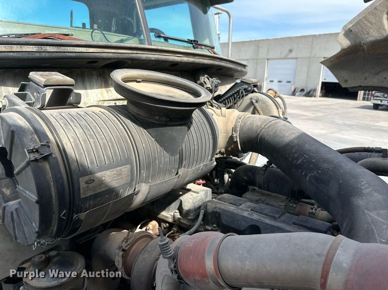 image for item NY9055 2007 Mack CV513  ready mix truck