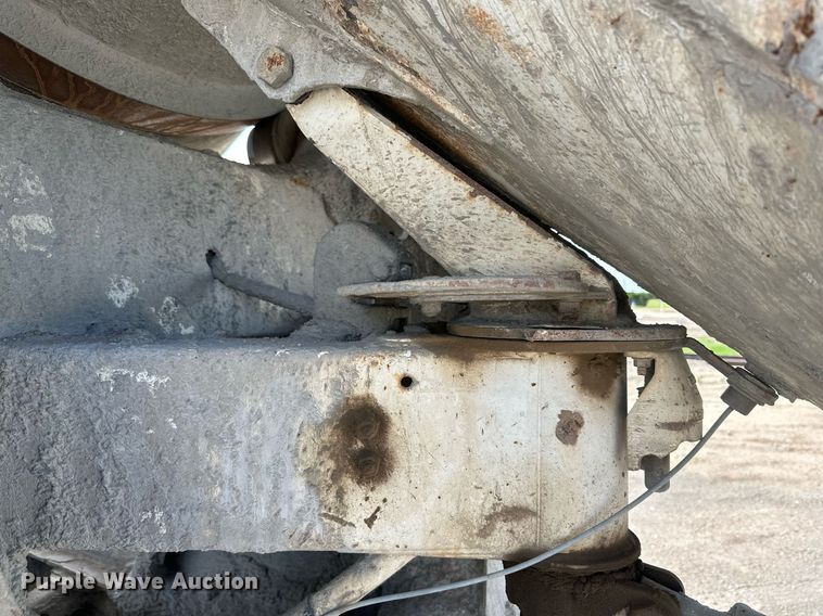 image for item NY9055 2007 Mack CV513  ready mix truck