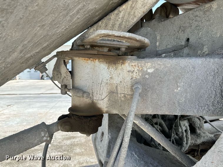 image for item NY9055 2007 Mack CV513  ready mix truck