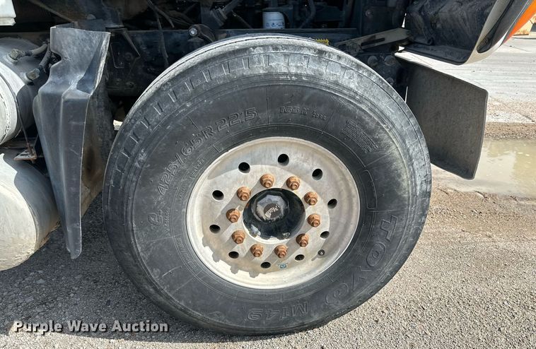 image for item NY9055 2007 Mack CV513  ready mix truck