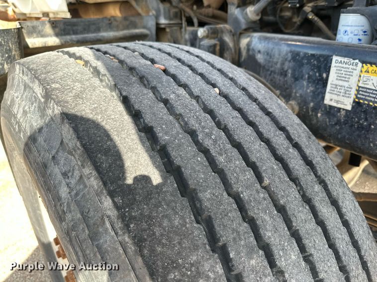 image for item NY9055 2007 Mack CV513  ready mix truck