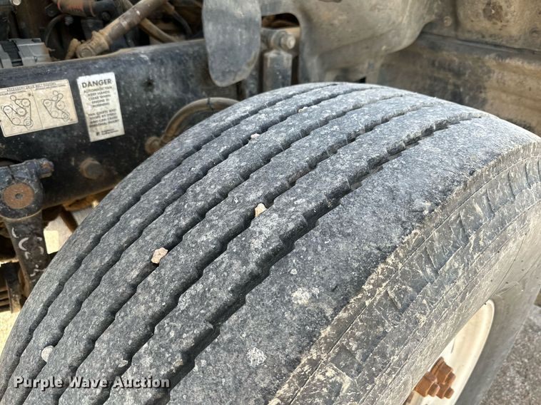 image for item NY9055 2007 Mack CV513  ready mix truck