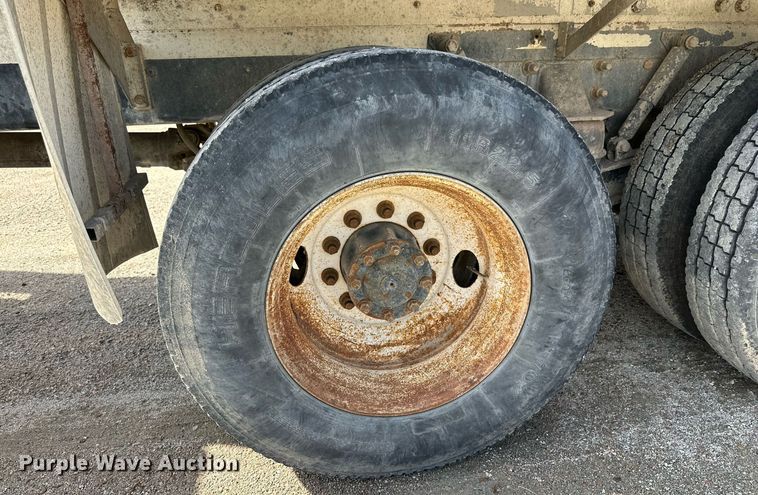 image for item NY9055 2007 Mack CV513  ready mix truck