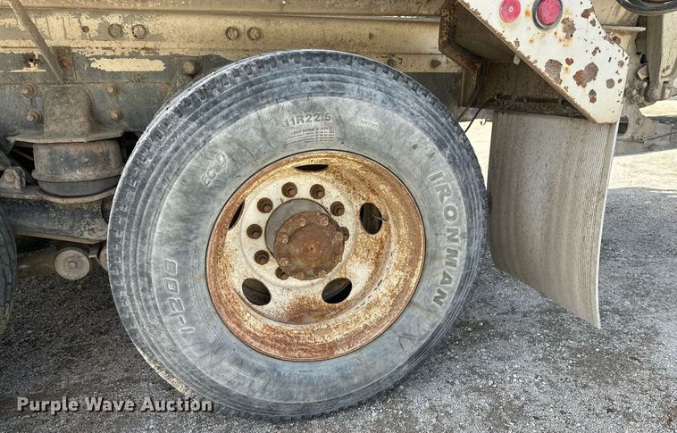 image for item NY9055 2007 Mack CV513  ready mix truck