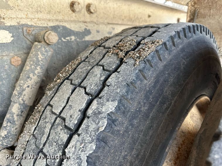 image for item NY9055 2007 Mack CV513  ready mix truck