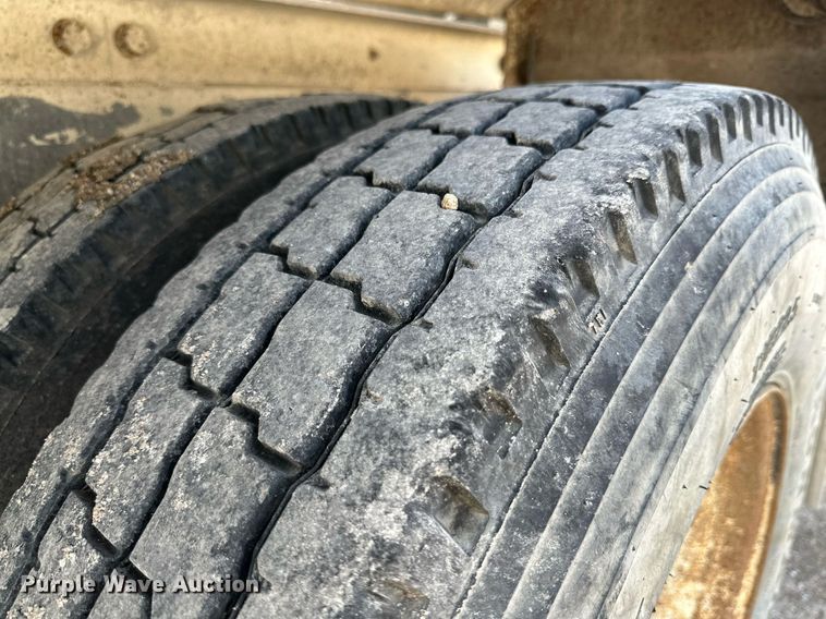 image for item NY9055 2007 Mack CV513  ready mix truck