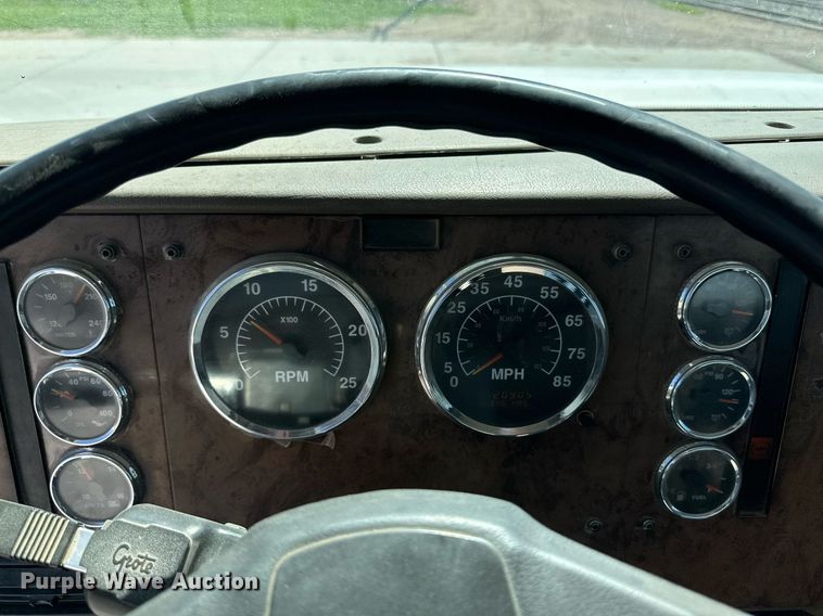 image for item NY9056 2007 International 5500i  ready mix truck