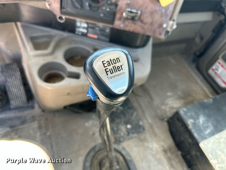 image for item NY9056 2007 International 5500i  ready mix truck