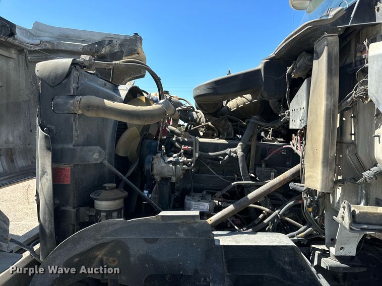 image for item NY9056 2007 International 5500i  ready mix truck